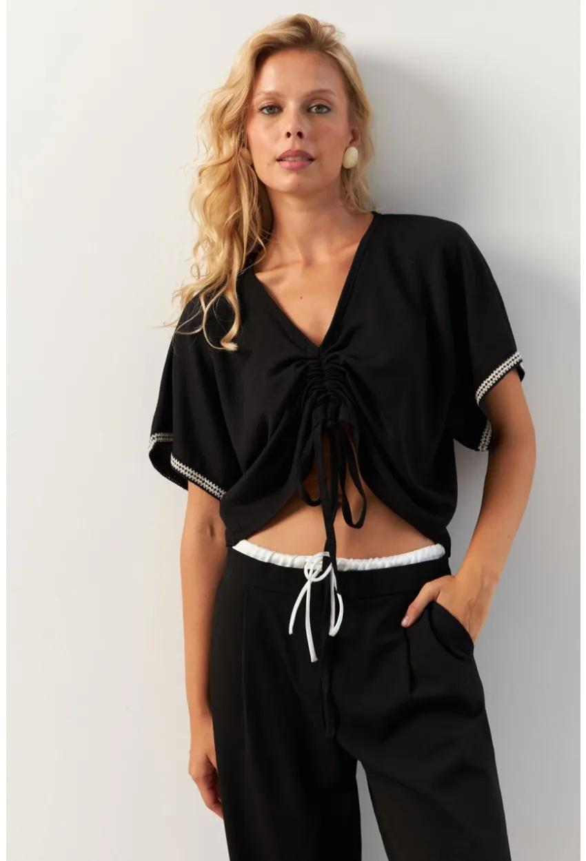 Kadın Siyah Önü Büzgülü Bluz XL2039
