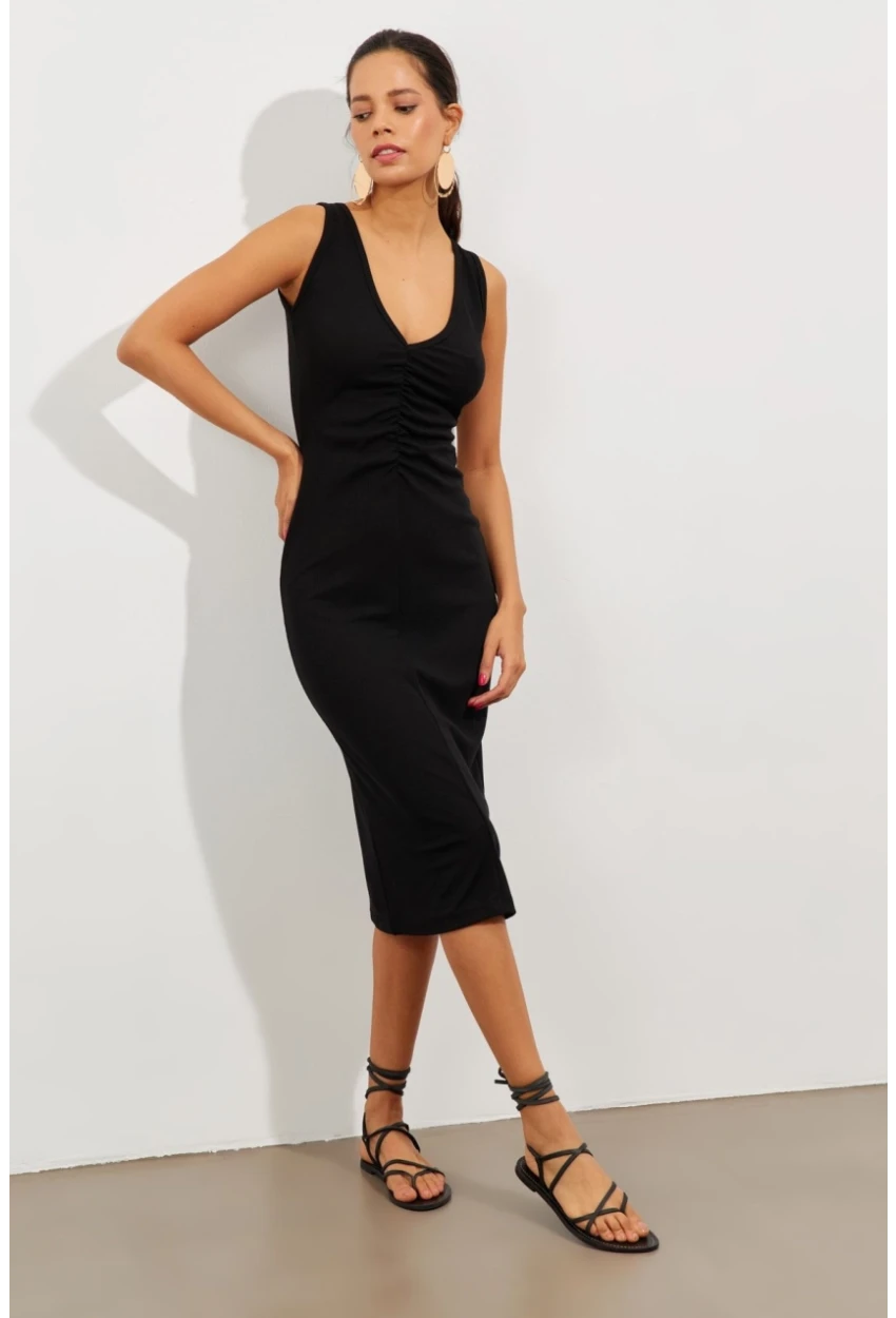 Kadın Siyah Önü Büzgülü Kolsuz Midi Elbise EY2497