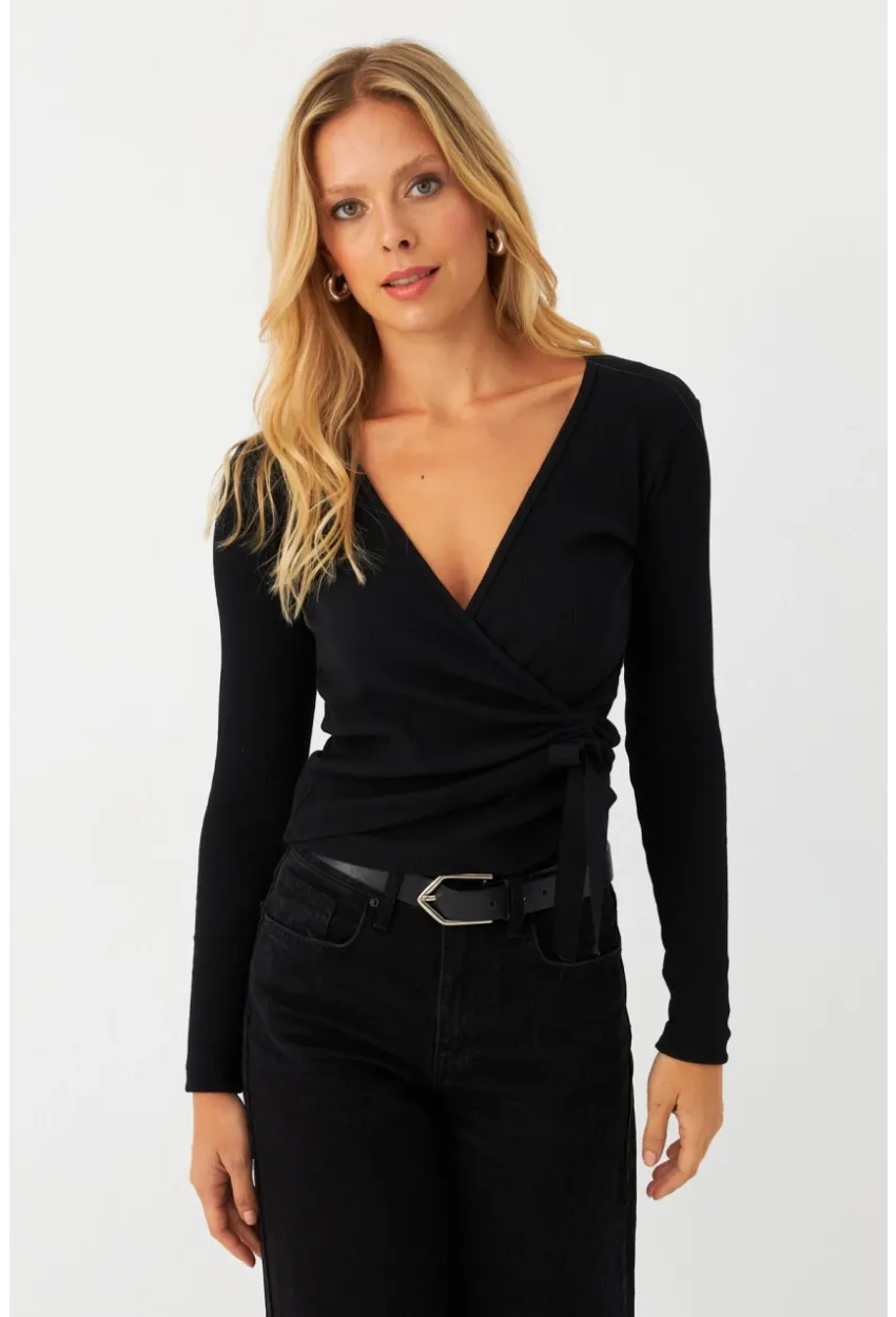 Kadın Siyah Önü Büzülebilir Kruvaze Kaşkorse Bluz EY2998