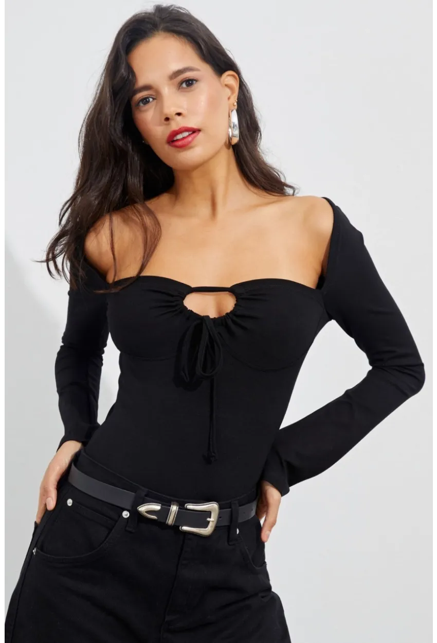 Kadın Siyah Önü Damla Kare Yaka Bluz B1925