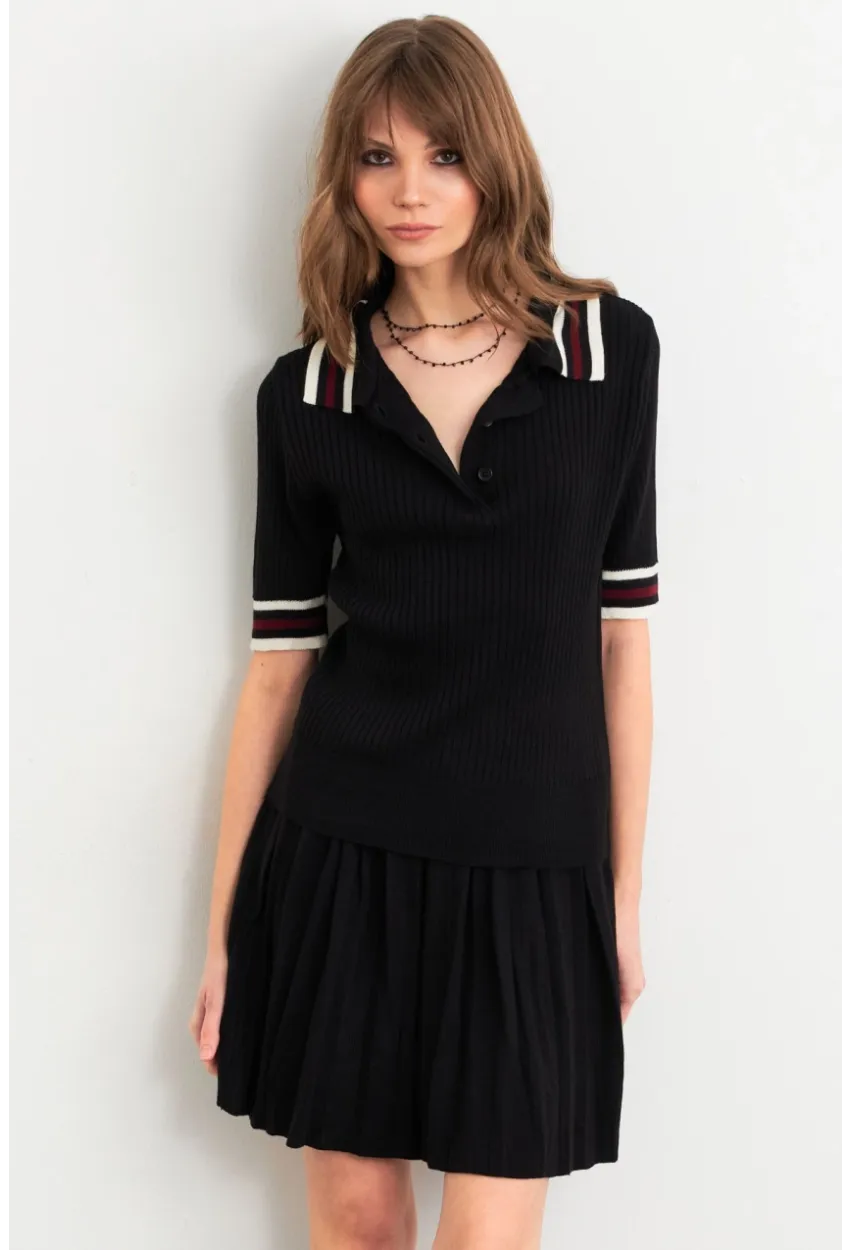 Kadın Siyah Polo Yaka Etekli Takım SF2558