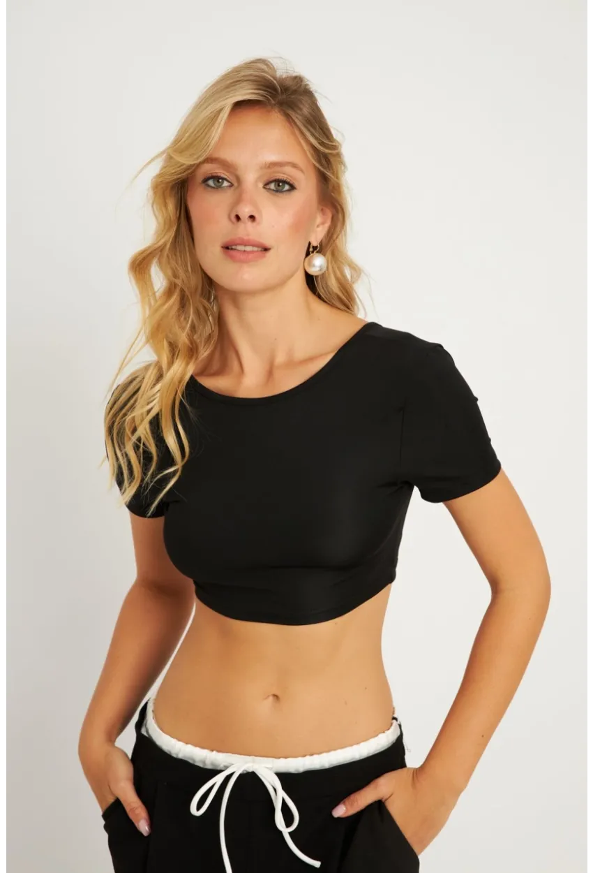 Kadın Siyah Sırtı Açık Crop Bluz CG358
