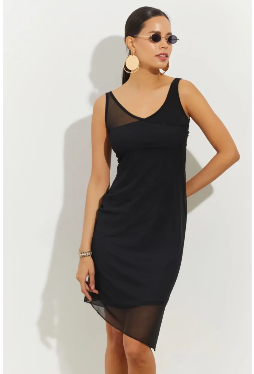 Kadın Siyah Tül Detaylı Asimetrik Mini Elbise B2475