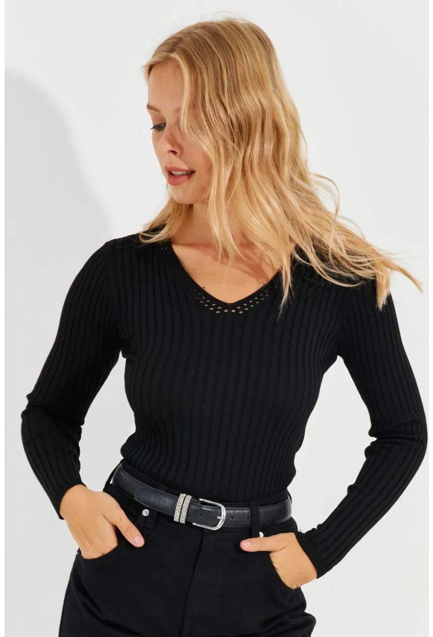 Kadın Siyah V Yaka Fitilli Triko Bluz SMT216