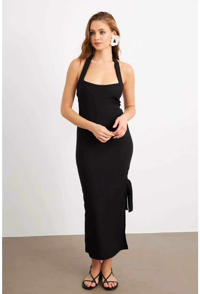 Kadın Siyah Yırtmaçlı Bürümcük Midi Elbise EY3098