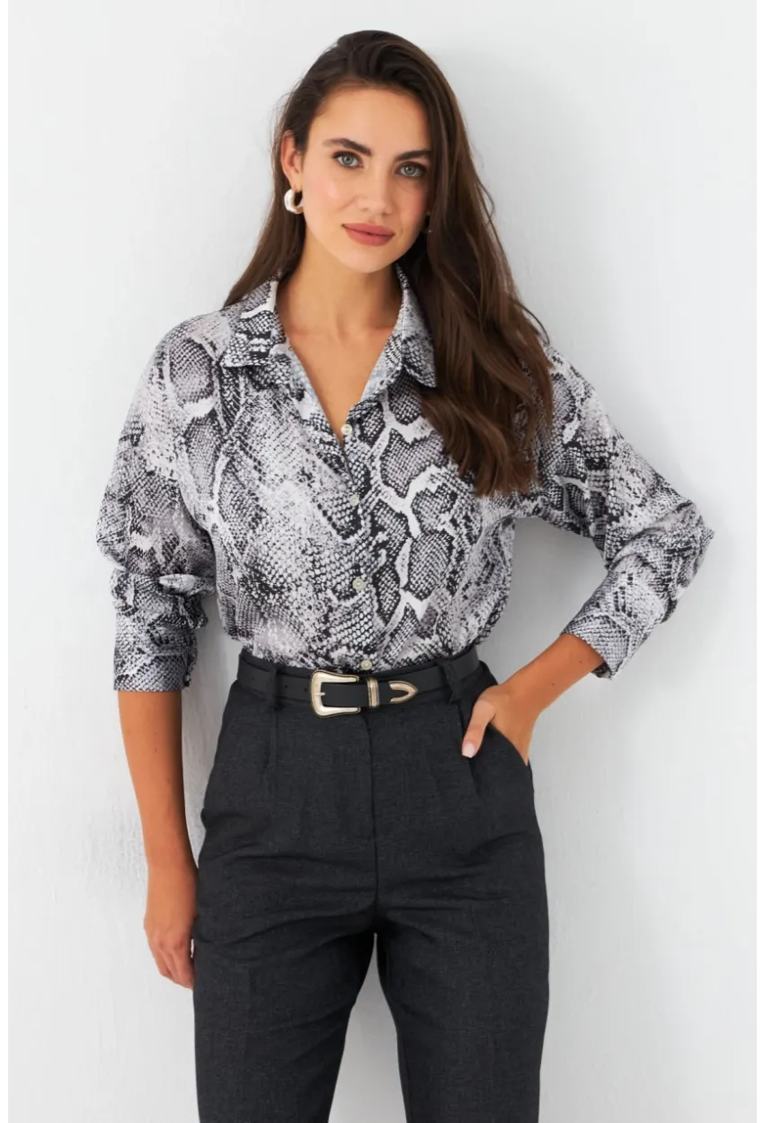 Kadın Taş-Siyah Yılan Desenli Saten Gömlek SHR9