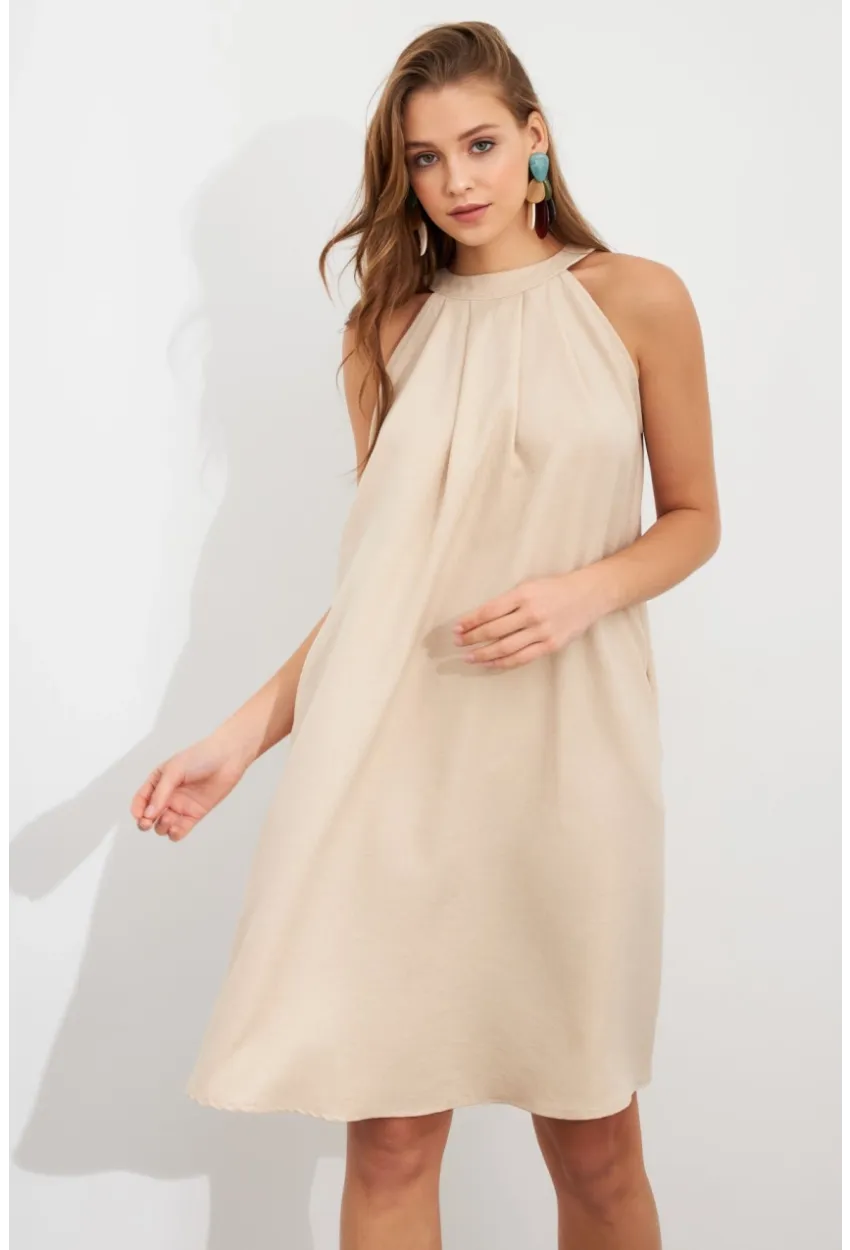 Kadın Vanilya Halter Yaka Midi Elbise NH5029