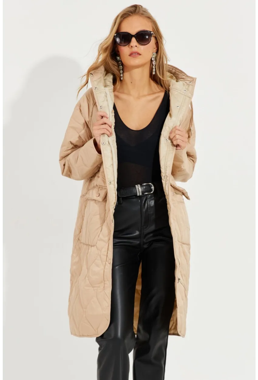 Kadın Vanilya Kapitone Fermuarlı Kapüşonlu Mont QRS8245