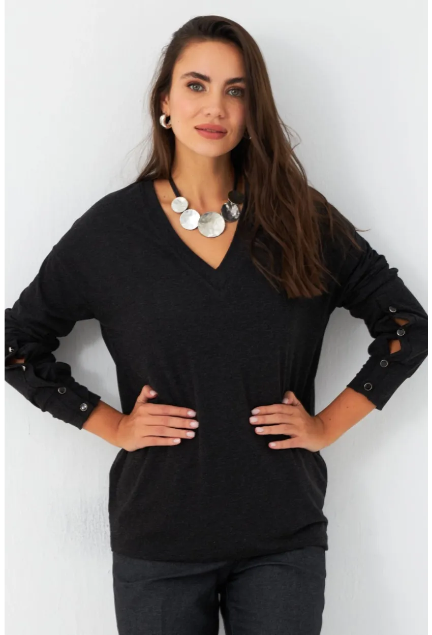 Kadın Antrasit Düğme Detaylı V Yaka Bluz MEY2982