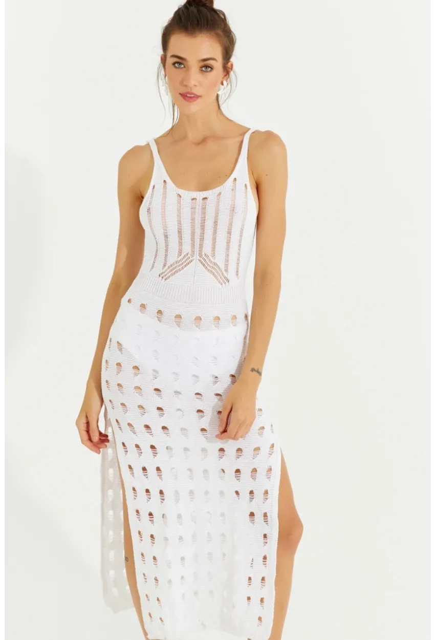 Kadın Beyaz Ajurlu Triko Maxi Elbise SF2504
