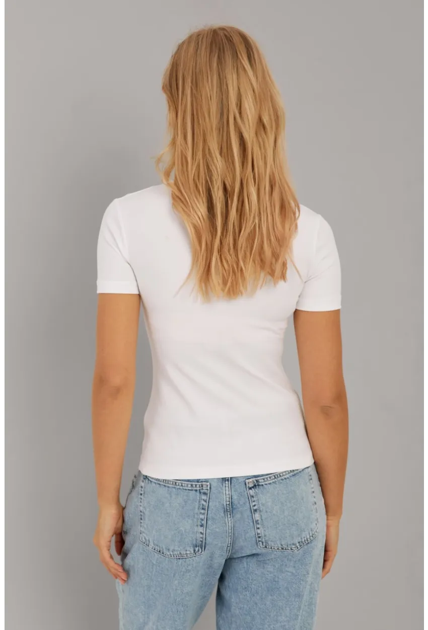 Kadın Beyaz Aksesuarlı Bluz EY2734
