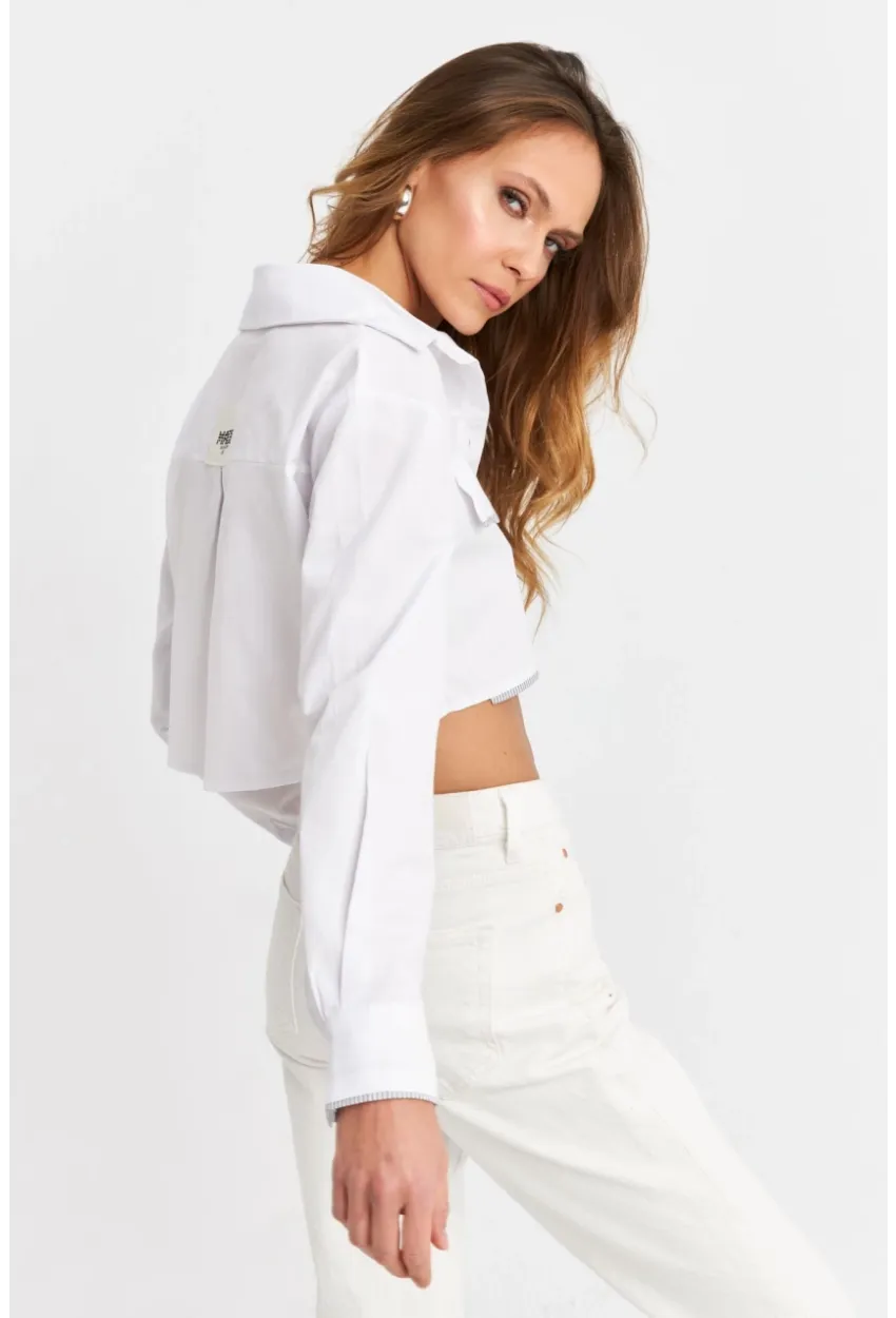 Kadın Beyaz Cep Detaylı Crop Gömlek KED4205