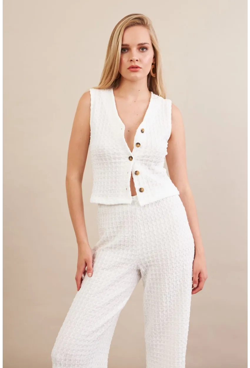 Kadın Beyaz Gofre Yelek Pantalon Takım FLU330
