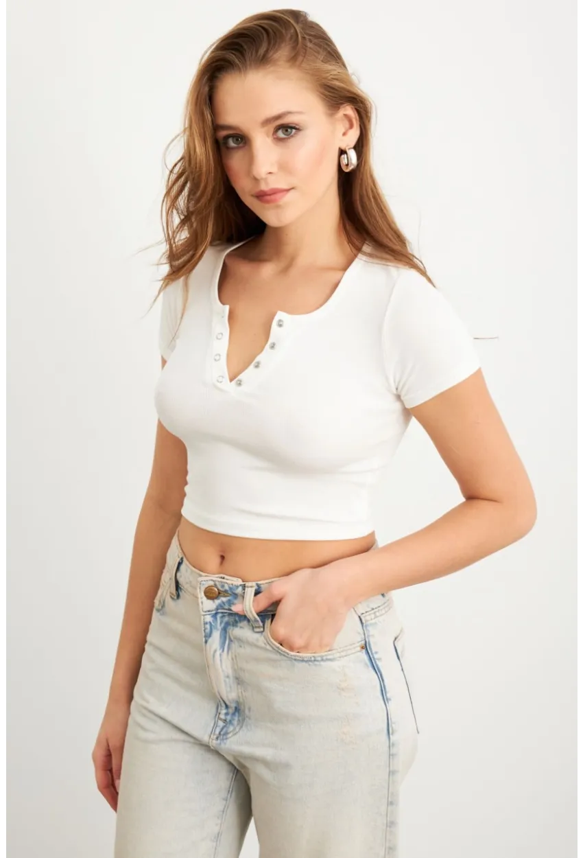 Kadın Beyaz Önü Düğmeli Basic T-Shirt TOP07