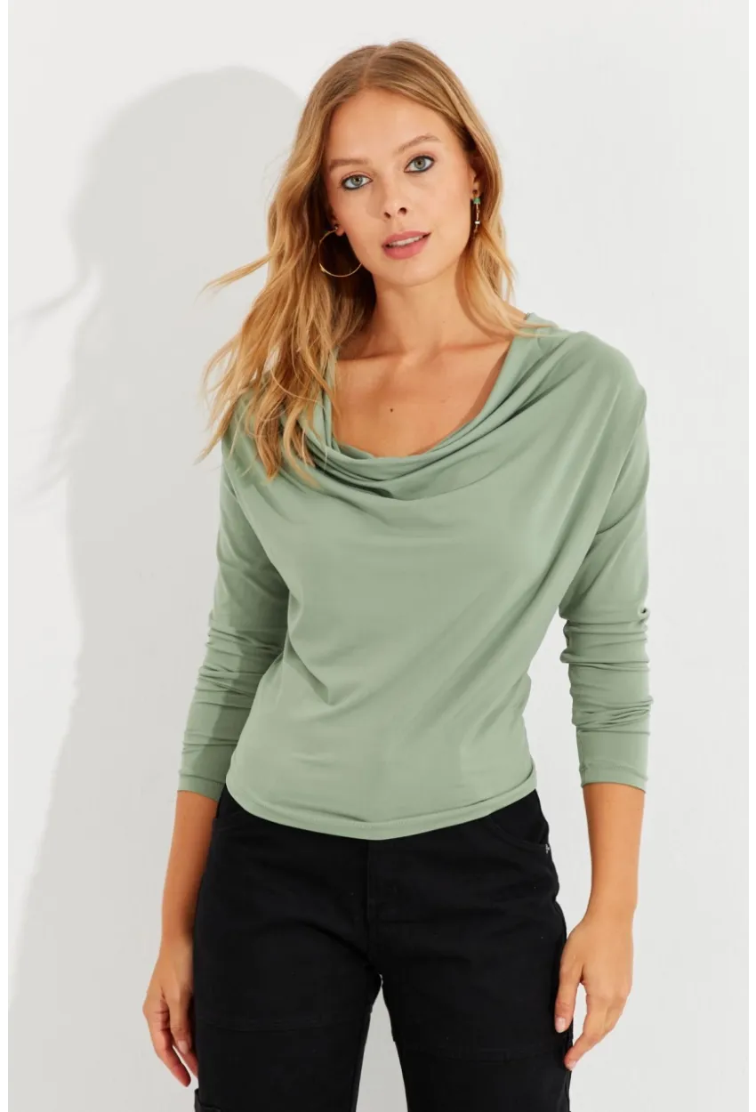 Kadın Çağla Yeşili Degaje Yaka Bluz LPP1234