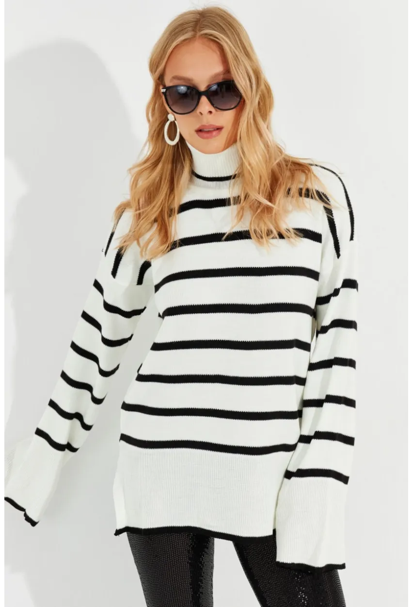 Kadın Ekru Balıkçı Yaka Çizgili Kazak Q976