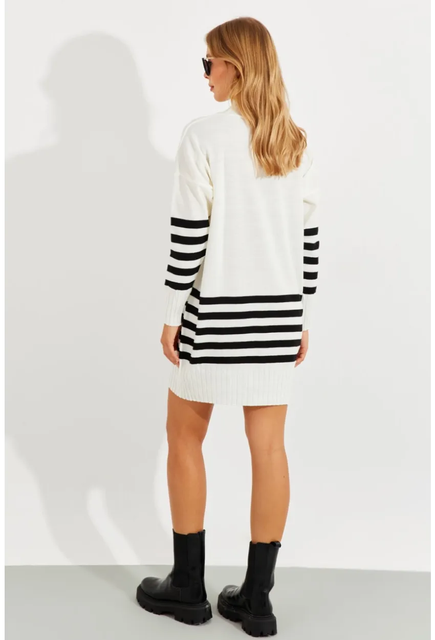 Kadın Ekru Triko Çizgili Tunik YV202
