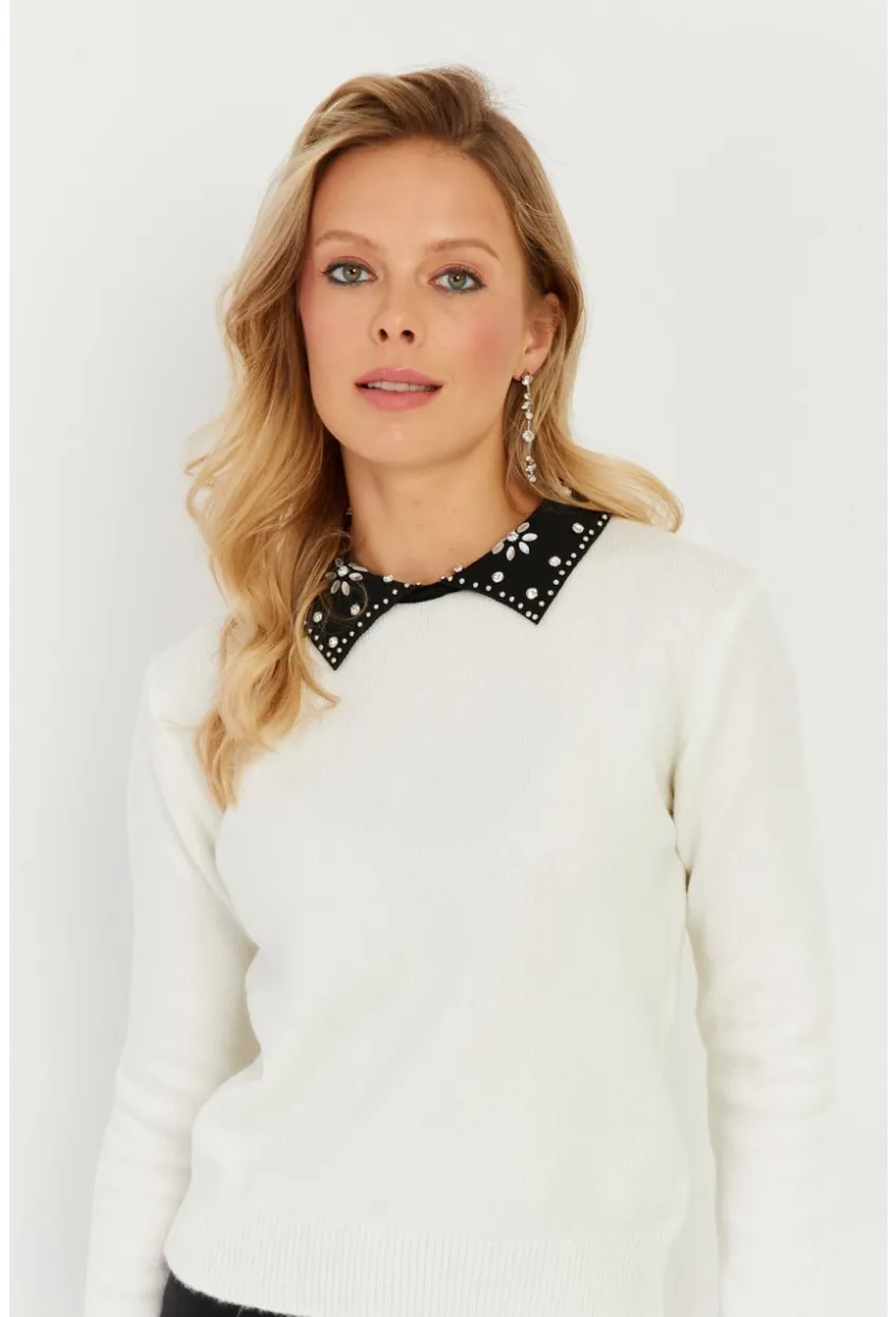 Kadın Ekru Yakası Taşlı Triko Kazak KED1213