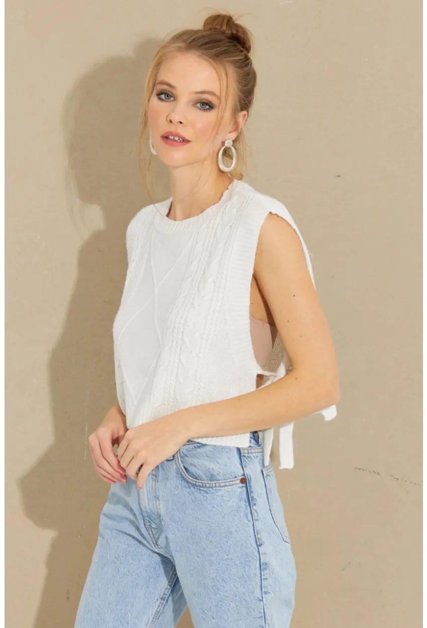 Kadın Ekru Yanları Bağlamalı Süveter YV210