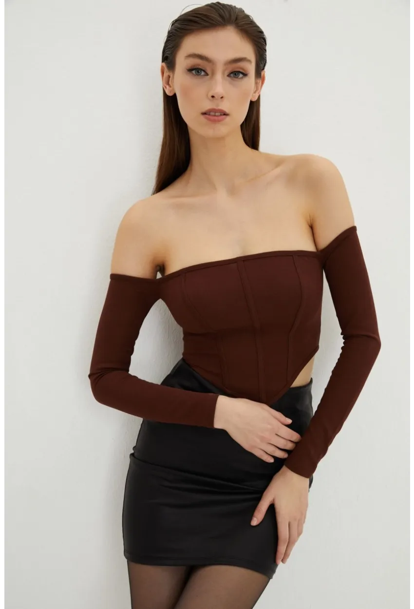 Kadın Kahverengi Sırt Fermuarlı Crop Bluz B518