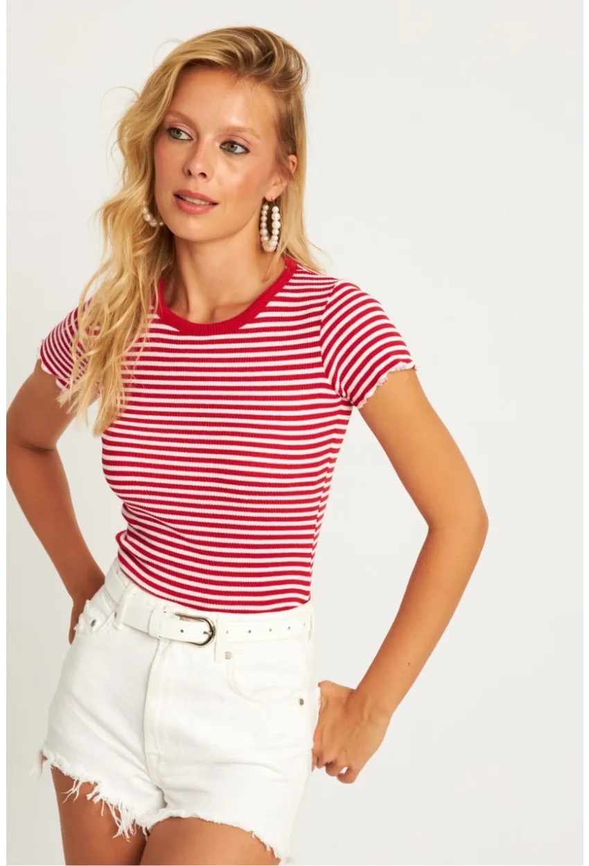 Kadın Kırmızı-Beyaz Çizgili Bluz XL2005
