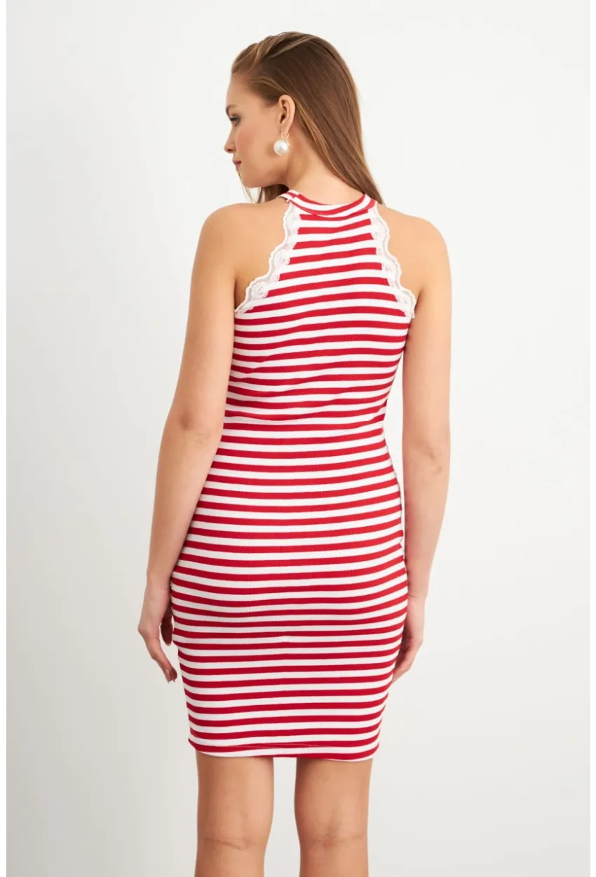 Kadın Kırmızı Dantel Detaylı Çizgili Midi Elbise MK36