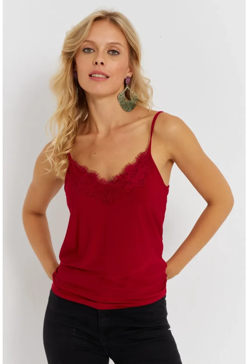 Kadın Kırmızı Dantelli Atlet AYD353