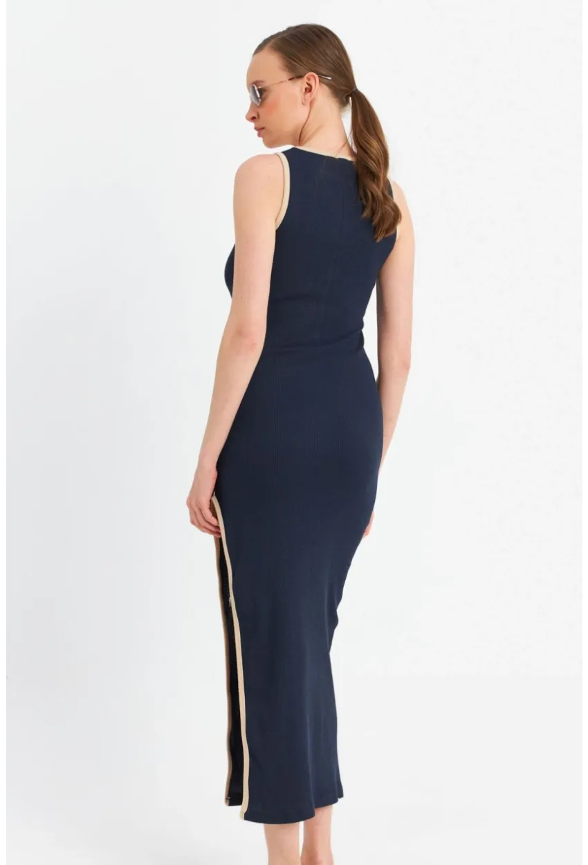 Kadın Lacivert Kontrast Biyeli Yırtmaçlı Maxi Elbise OR2087