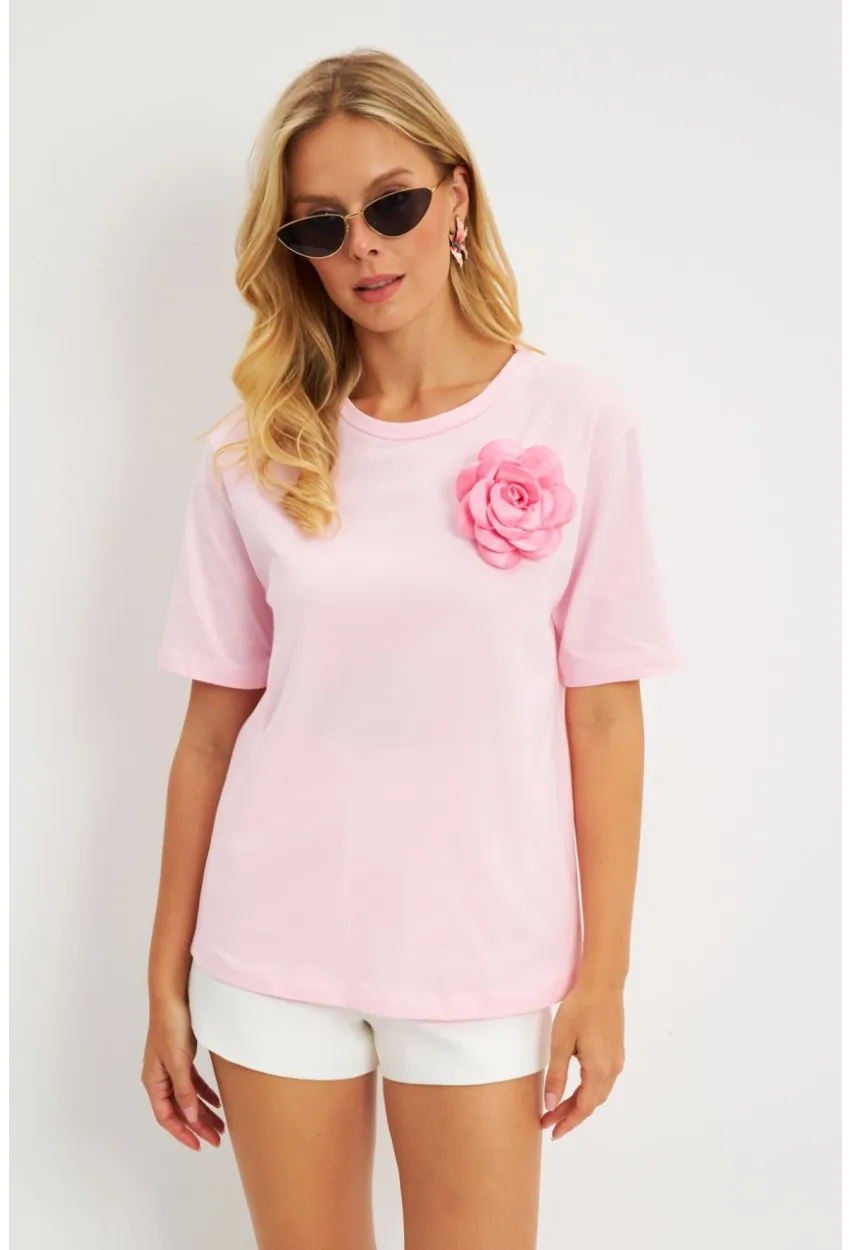 Kadın Pembe Gül Aksesuarlı T-Shirt SF12721