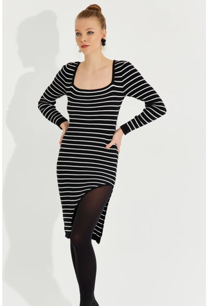Kadın Siyah Asimetrik Çizgili Triko Elbise SF2517