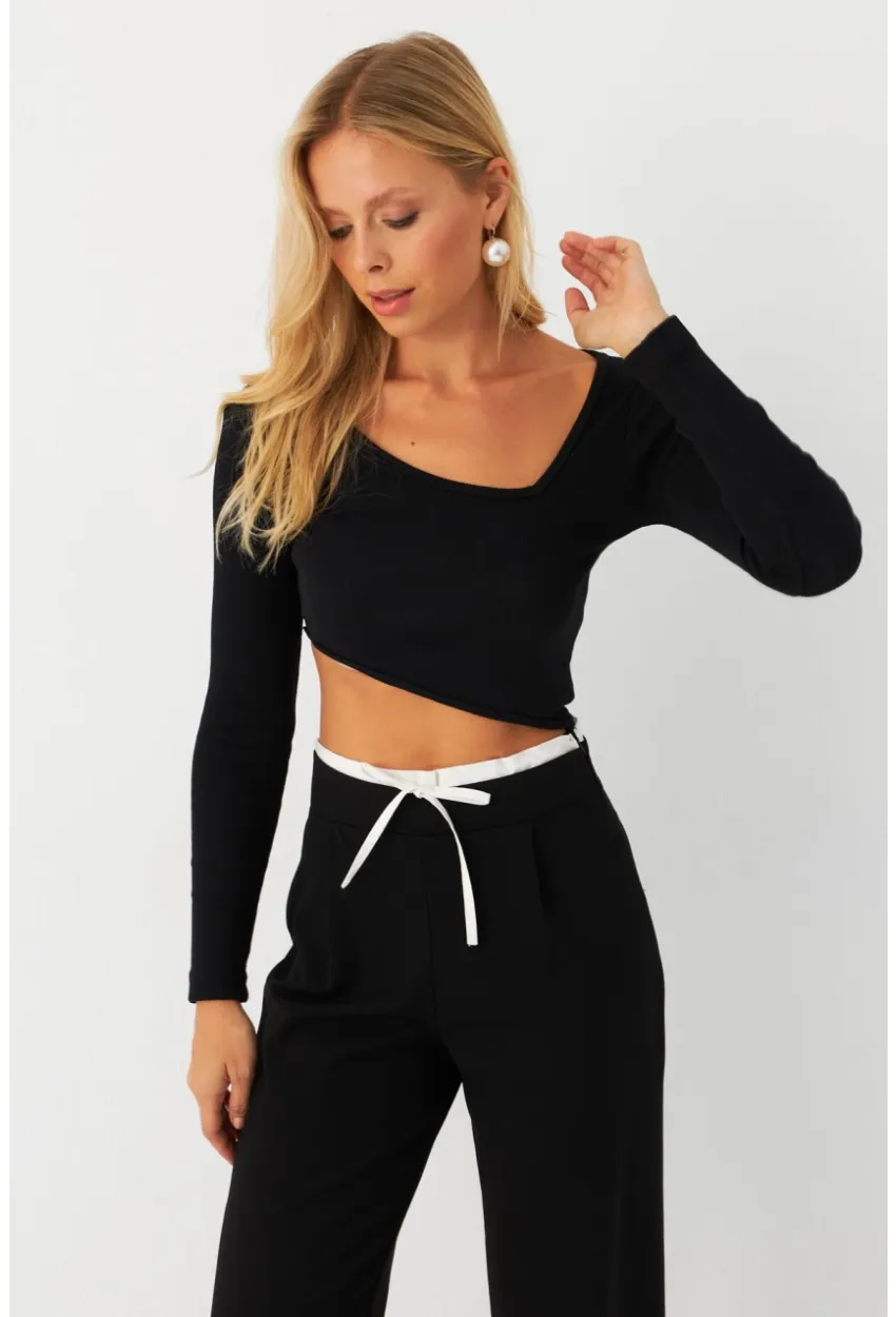 Kadın Siyah Asimetrik Crop Bluz EY2997