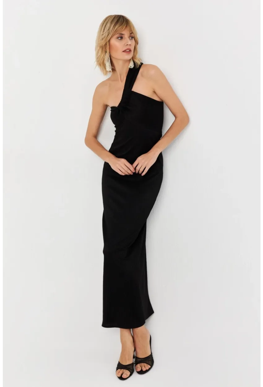 Kadın Siyah Asimetrik Yaka Maxi Elbise NH25455