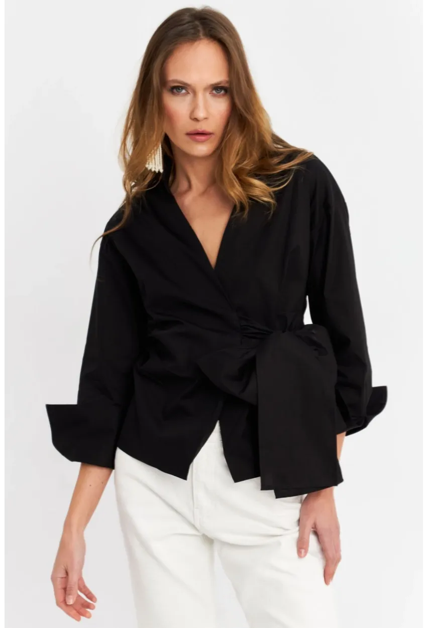 Kadın Siyah Bağlamalı Kruvaze Gömlek MFS9792