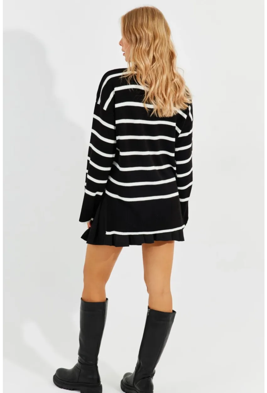 Kadın Siyah Balıkçı Yaka Çizgili Kazak Q976