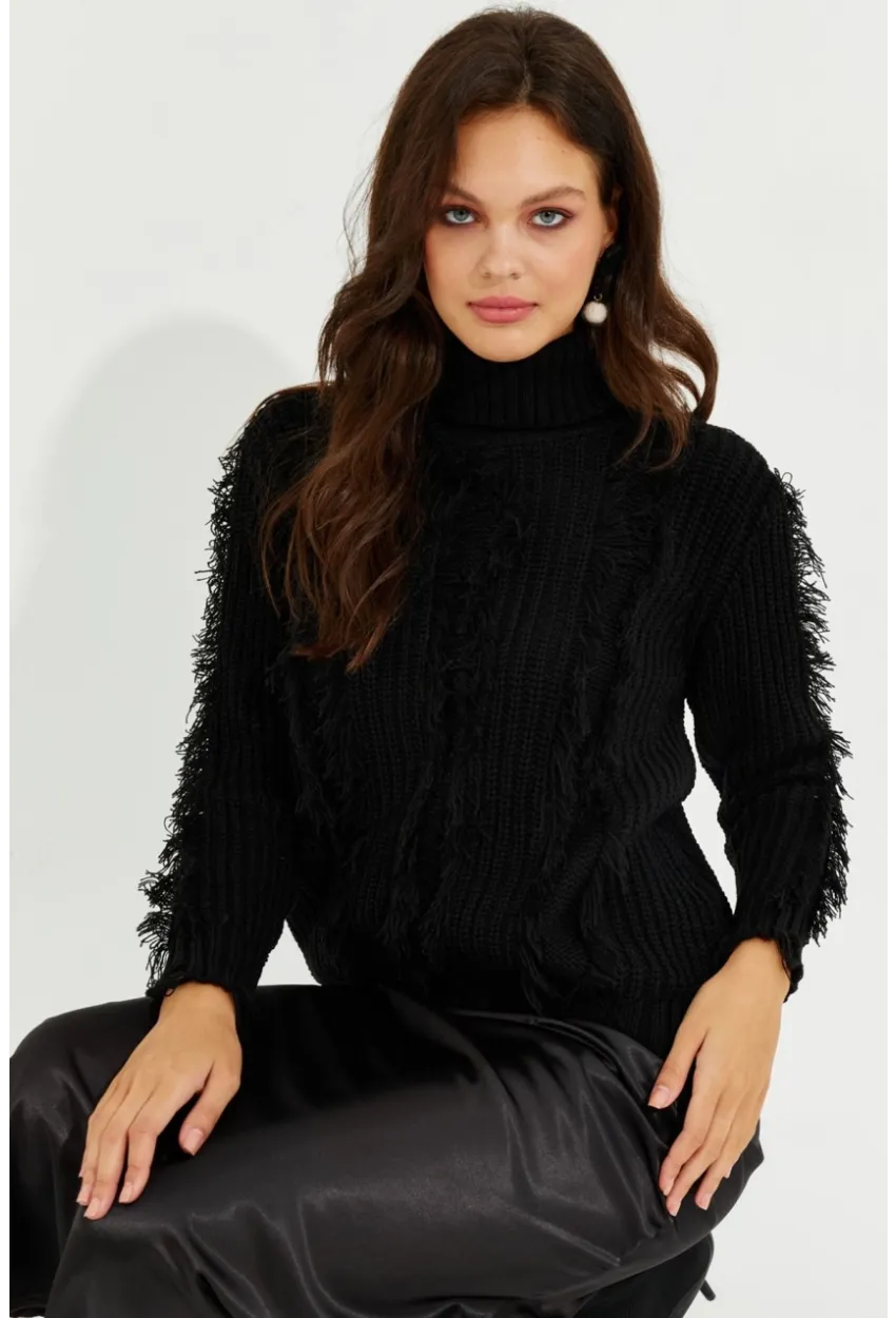 Kadın Siyah Balıkçı Yaka Püsküllü Triko Kazak KZ2471
