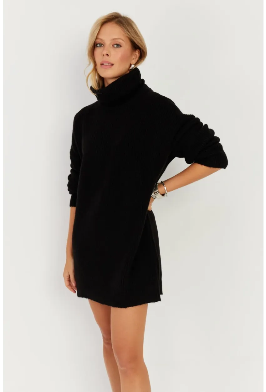 Kadın Siyah Balıkçı Yaka Triko Tunik KZ2504