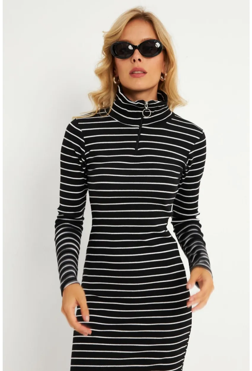 Kadın Siyah-Beyaz Çizgili Kaşkorse Midi Elbise YLE43