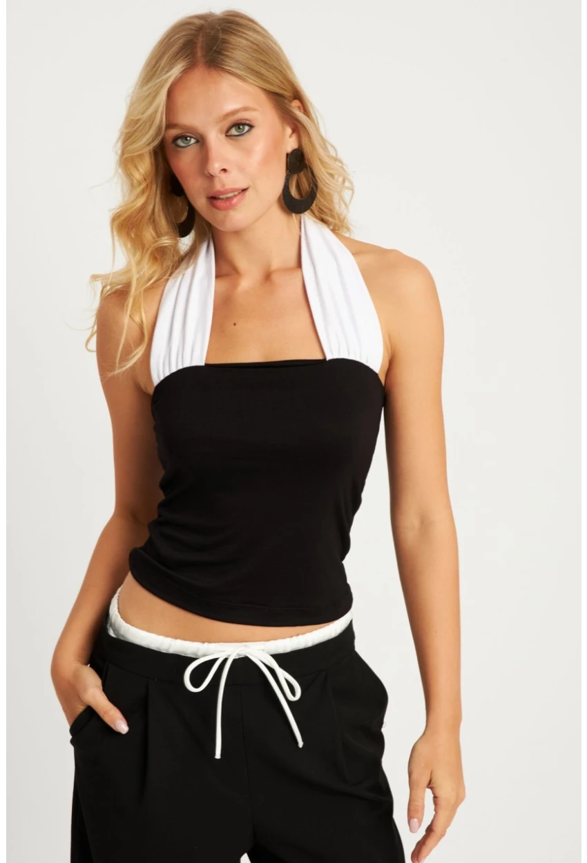 Kadın Siyah-Beyaz Sırtı Açık Kontrast Bluz EY2834