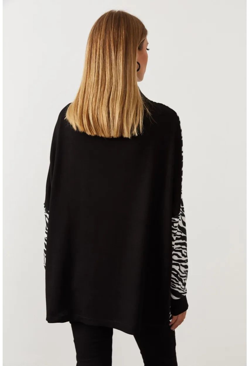 Kadın Siyah-Beyaz Zebra Desenli Balıkçı Yaka Salaş Bluz EY1060