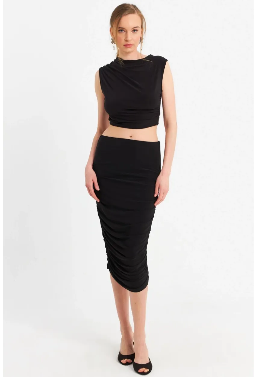 Kadın Siyah Büzgülü Crop Etek Takım ELT181