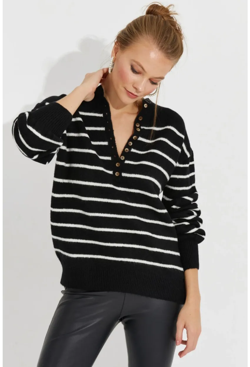 Kadın Siyah Çizgili Triko Kazak SMT219