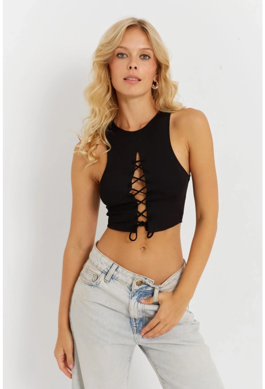 Kadın Siyah Detaylı Crop Bluz AYD375