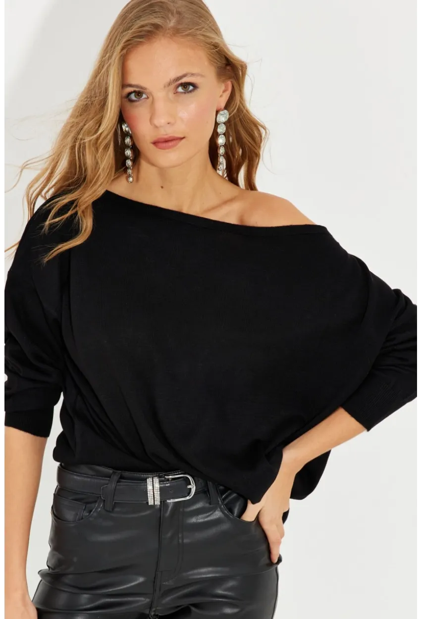 Kadın Siyah Düşük Omuz Triko Bluz YZ617