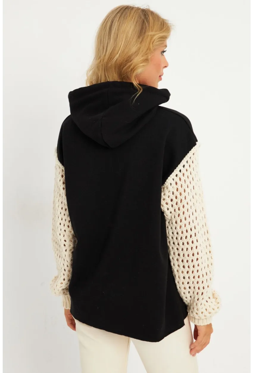Kadın Siyah-Ekru Kolları Ajurlu Kapüşonlu Sweatshirt YLE12