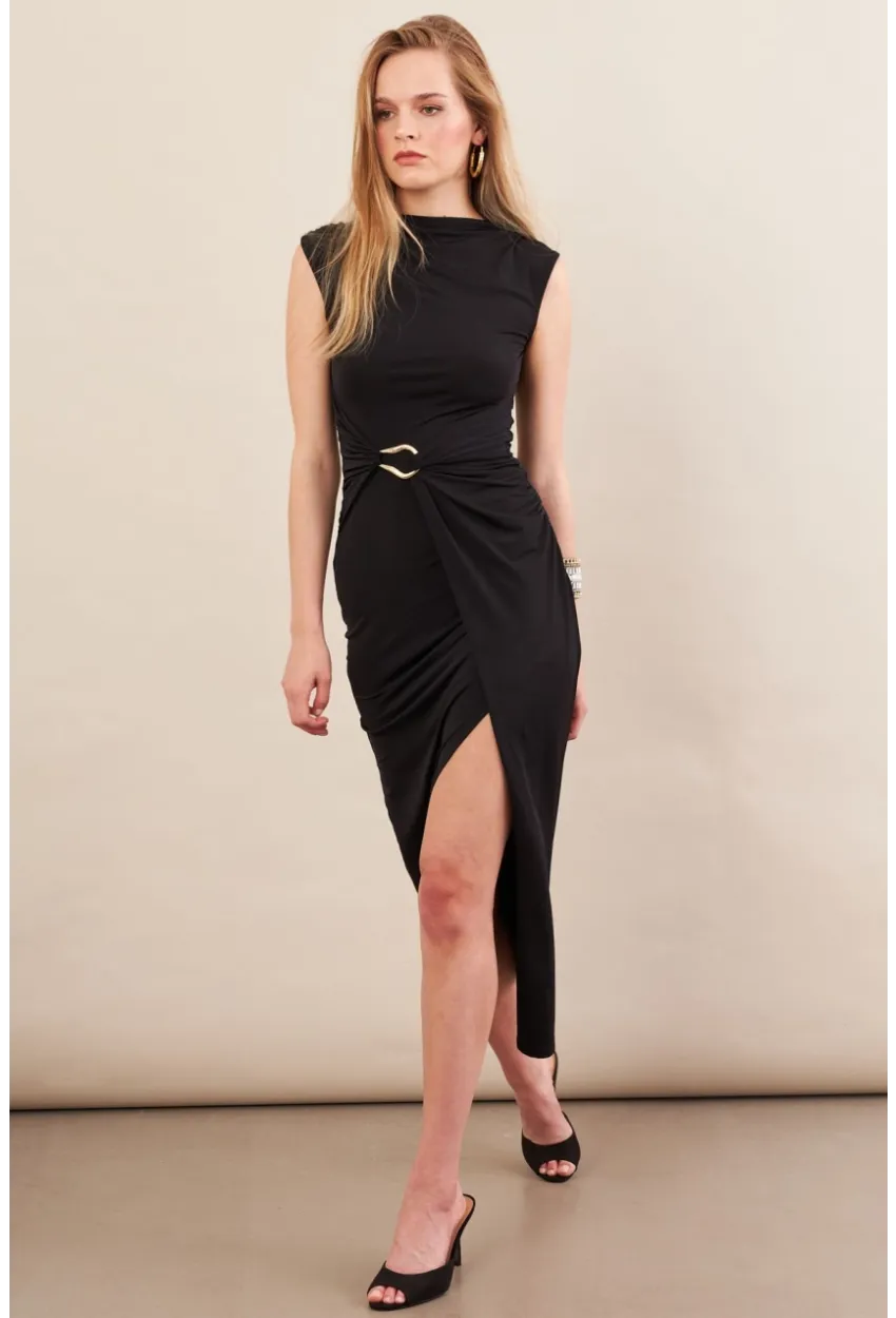 Kadın Siyah Eteği Kruvaze Tokalı Midi elbise KED7340