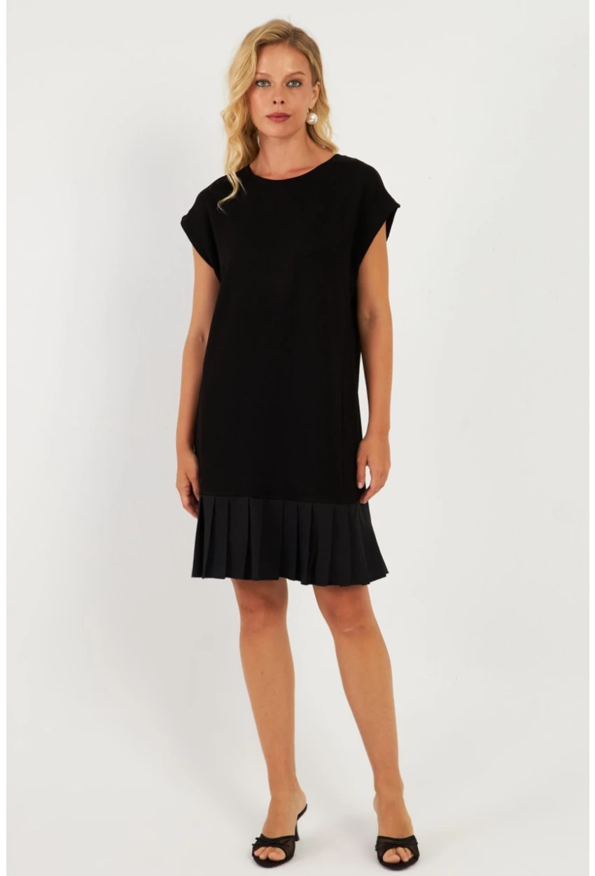 Kadın Siyah Eteği Volanlı Midi Elbise ST158