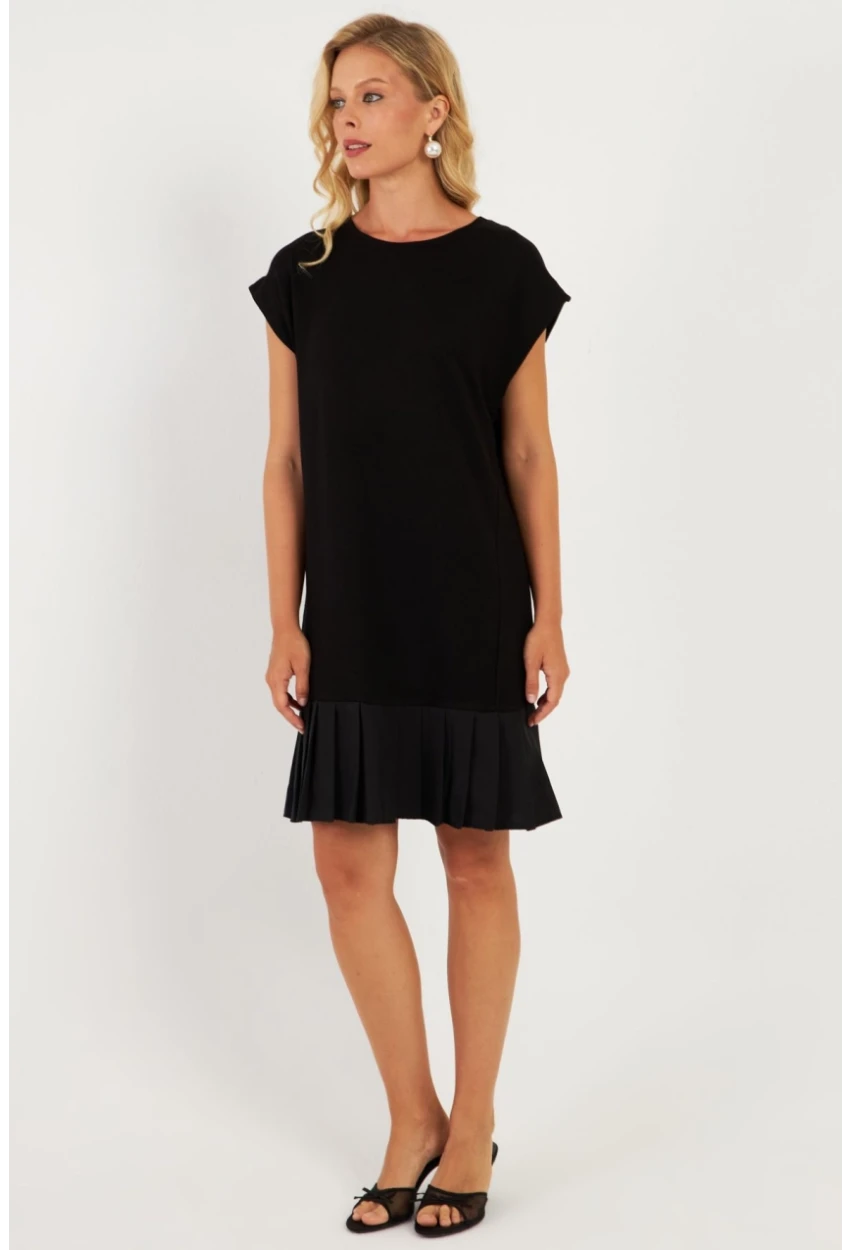 Kadın Siyah Eteği Volanlı Midi Elbise ST158