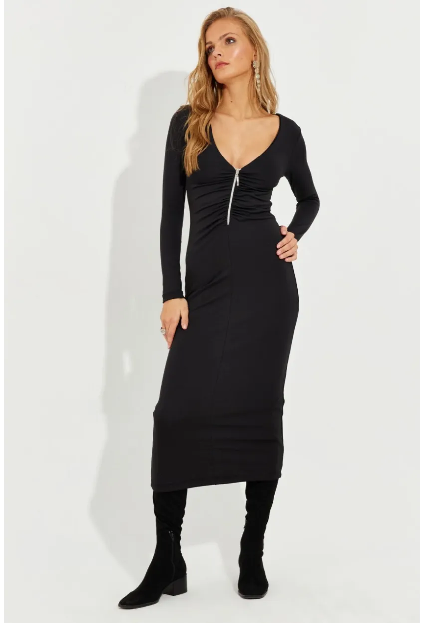 Kadın Siyah Fermuarlı Büzgülü Midi Elbise EY2578