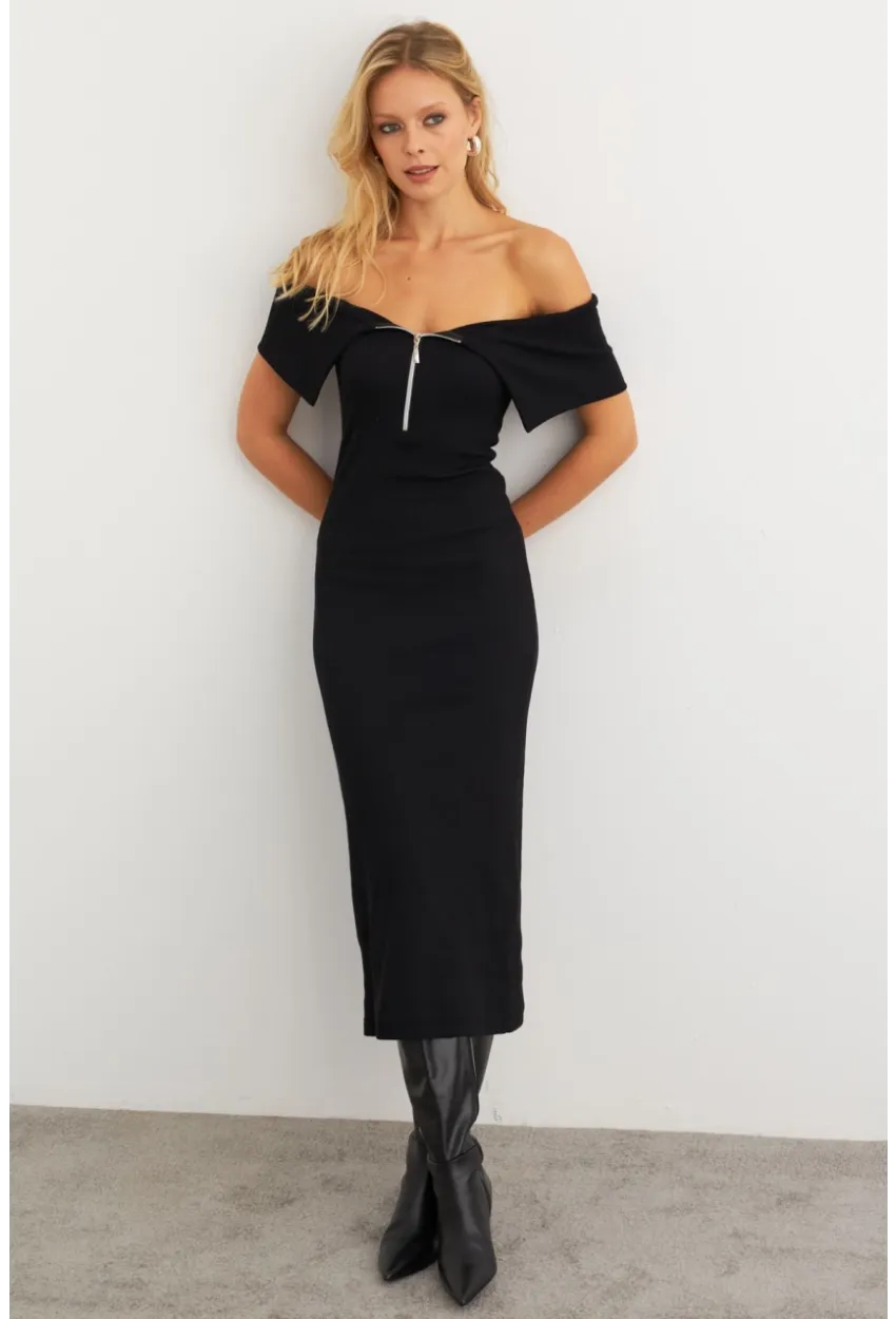 Kadın Siyah Fermuarlı Madonna Yaka Midi Elbise EY3011