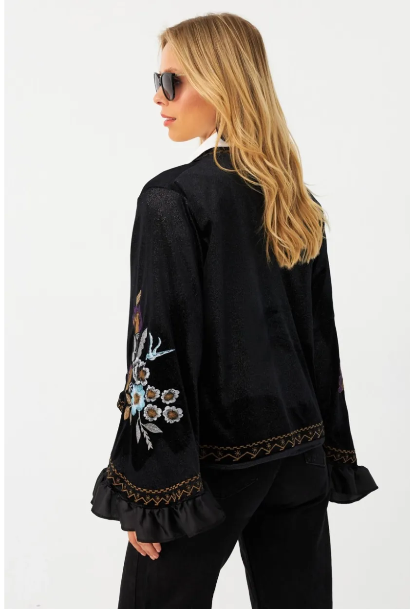 Kadın Siyah İspanyol Kol Nakışlı Kadife Simli Ceket QS5577